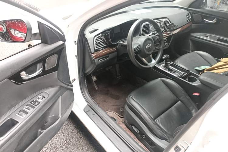 Used Kia K4 2015 1.8L Automatic GLS Special Driver Seat