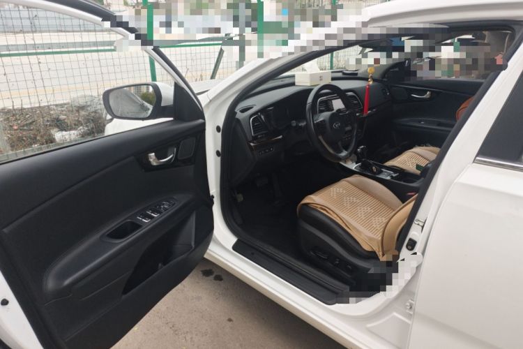 Used Kia K4 2015 1.8L Automatic DLX Special Driver Seat