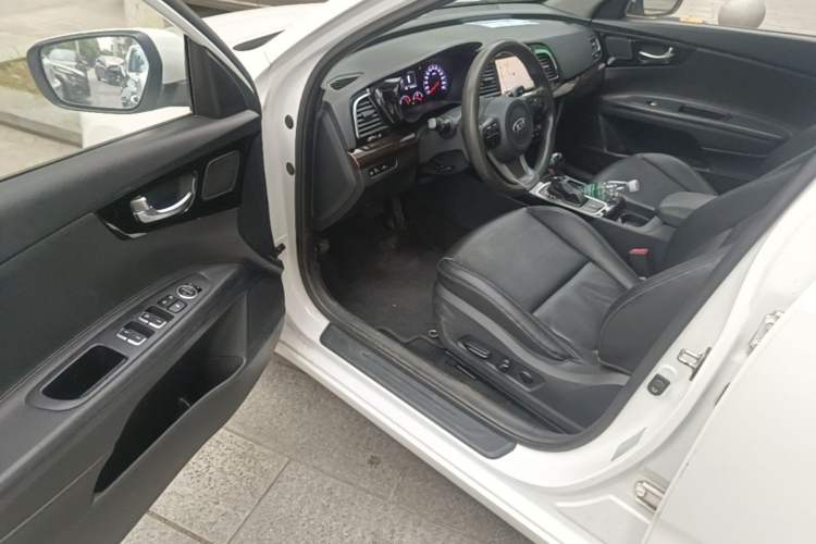 Used Kia K4 2015 1.8L Automatic GLS Special Driver Seat