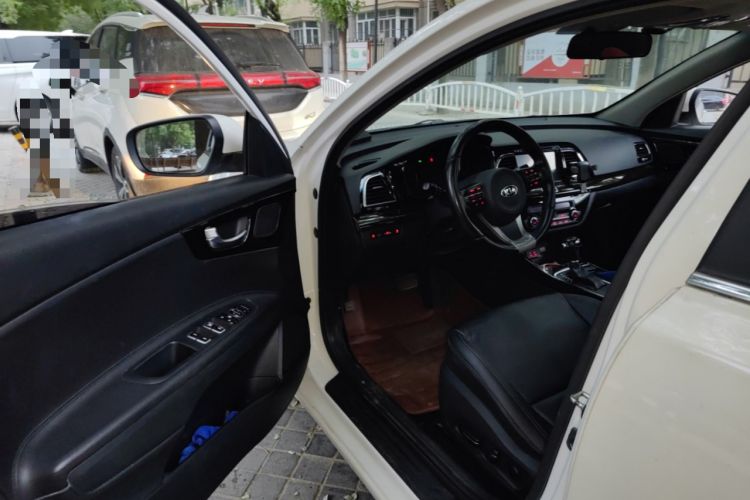 Used Kia K4 2015 1.8L Automatic DLX Special Driver Seat