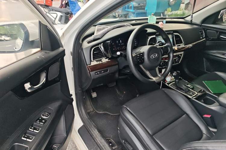 Used Kia K4 2015 1.8L Automatic GLS Special Driver Seat