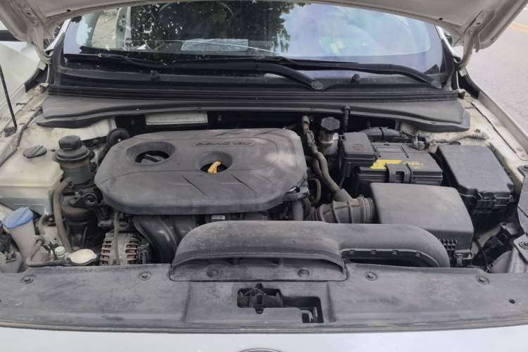 Used Kia K4 2015 1.8L Automatic DLX Special Engine Bay