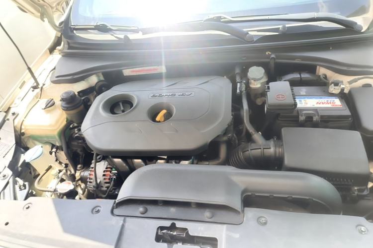 Used Kia K4 2015 1.8L Automatic GLS Special Engine Bay