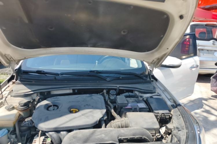 Used Kia K4 2015 1.8L Automatic GLS Special Engine Bay
