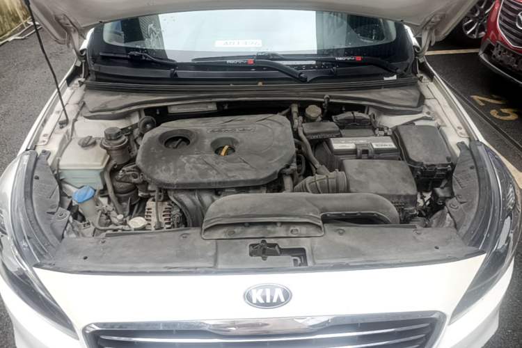 Used Kia K4 2015 1.8L Automatic GLS Special Engine Bay