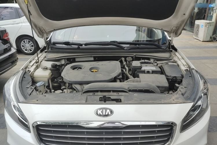 Used Kia K4 2015 1.8L Automatic GLS Special Engine Bay