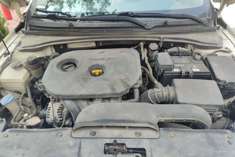 Used Kia K4 2015 1.8L Automatic DLX Special Engine Bay