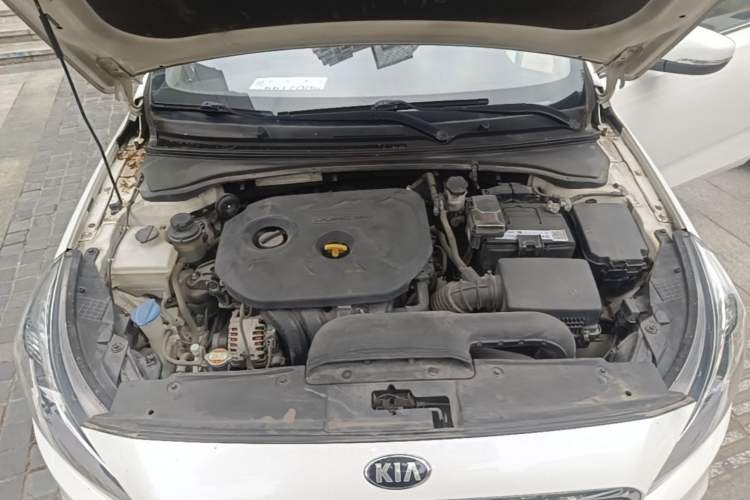 Used Kia K4 2015 1.8L Automatic GLS Special Engine Bay