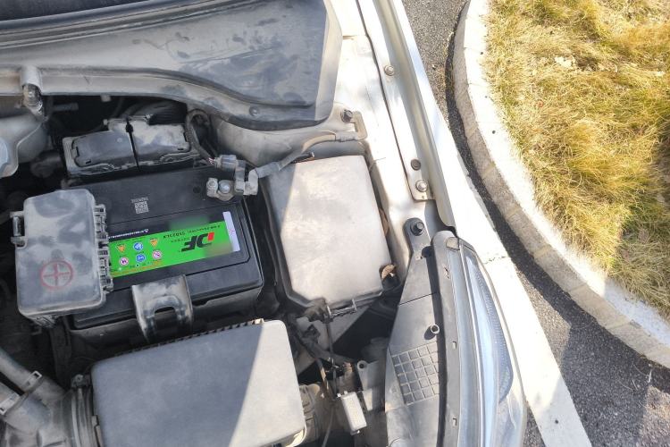 Used Kia K4 2015 1.8L Automatic GLS Special Engine Bay Left