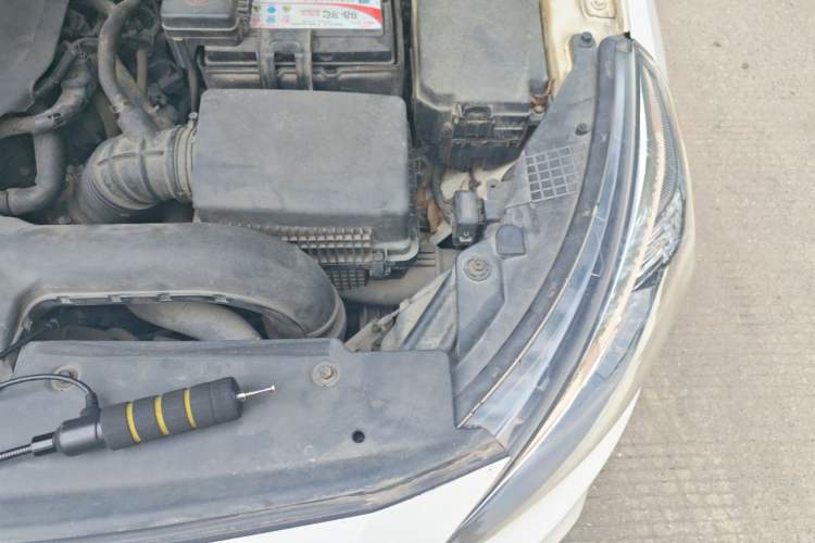 Used Kia K4 2015 1.8L Automatic GLS Special Engine Bay Left