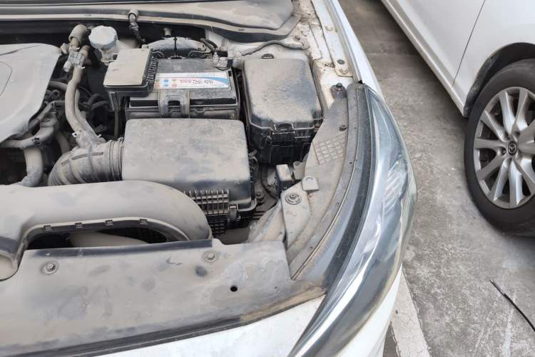 Used Kia K4 2015 1.8L Automatic GLS Special Engine Bay Left