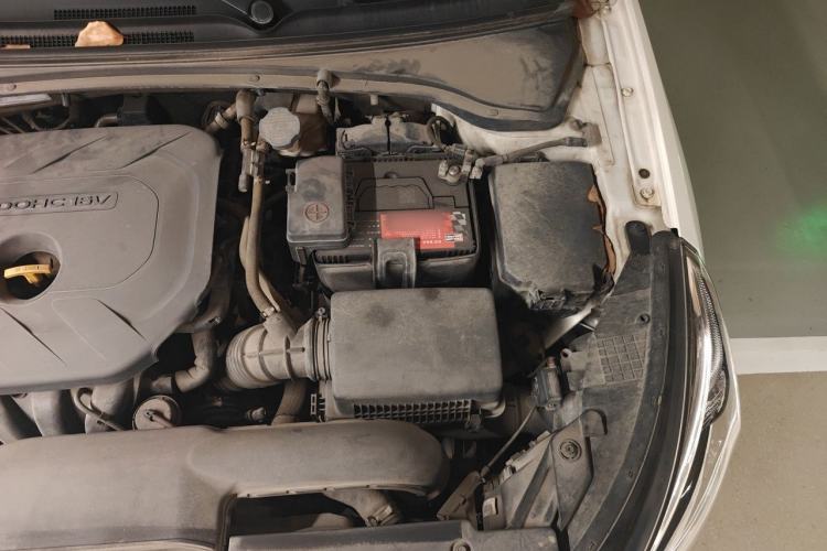 Used Kia K4 2015 1.8L Automatic GLS Special Engine Bay Left