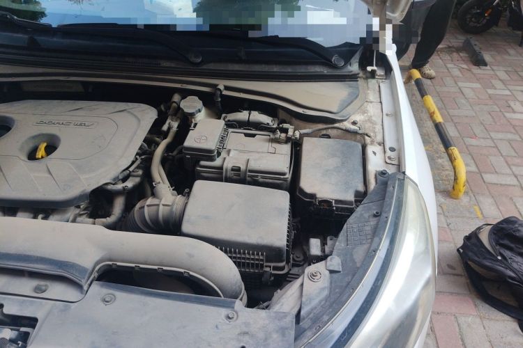 Used Kia K4 2015 1.8L Automatic GLS Special Engine Bay Left