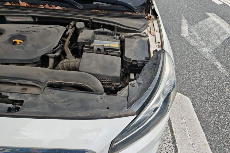 Used Kia K4 2015 1.8L Automatic GLS Special Engine Bay Left