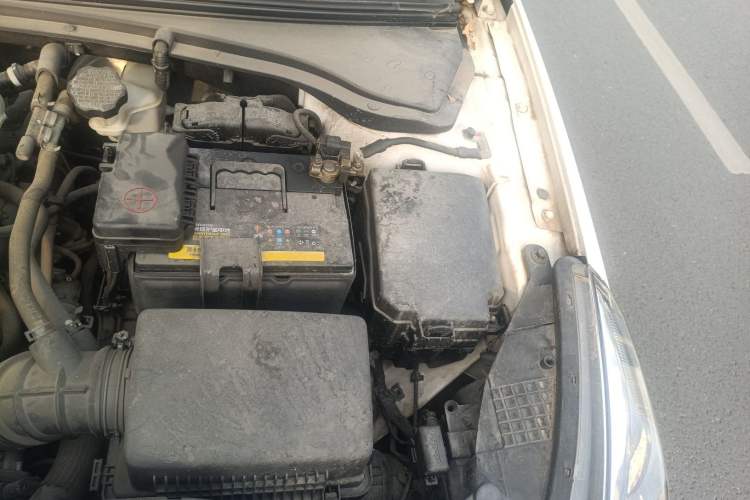 Used Kia K4 2015 1.8L Automatic GLS Special Engine Bay Left