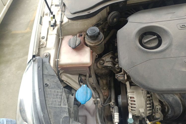 Used Kia K4 2015 1.8L Automatic GLS Special Engine Bay Right