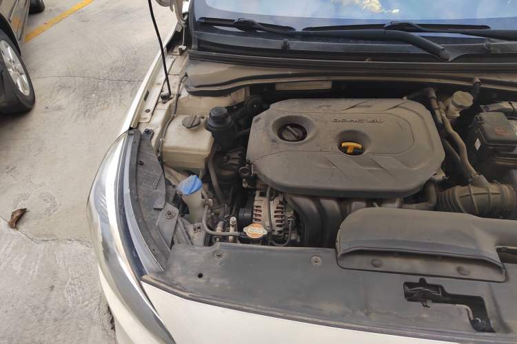 Used Kia K4 2015 1.8L Automatic GLS Special Engine Bay Right