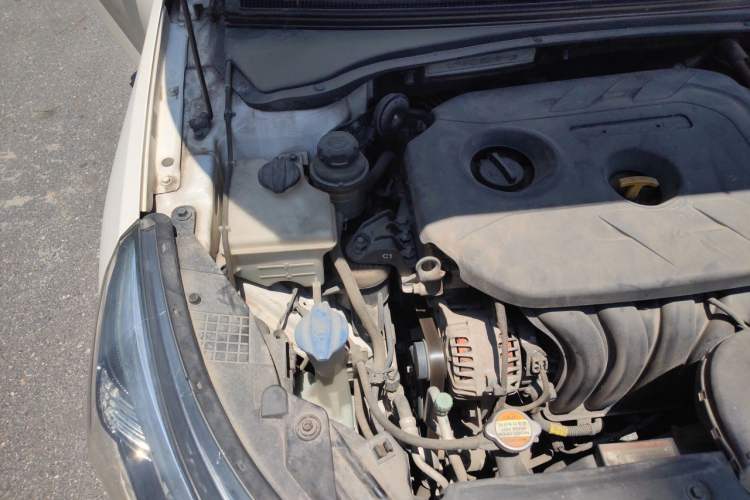 Used Kia K4 2015 1.8L Automatic GLS Special Engine Bay Right