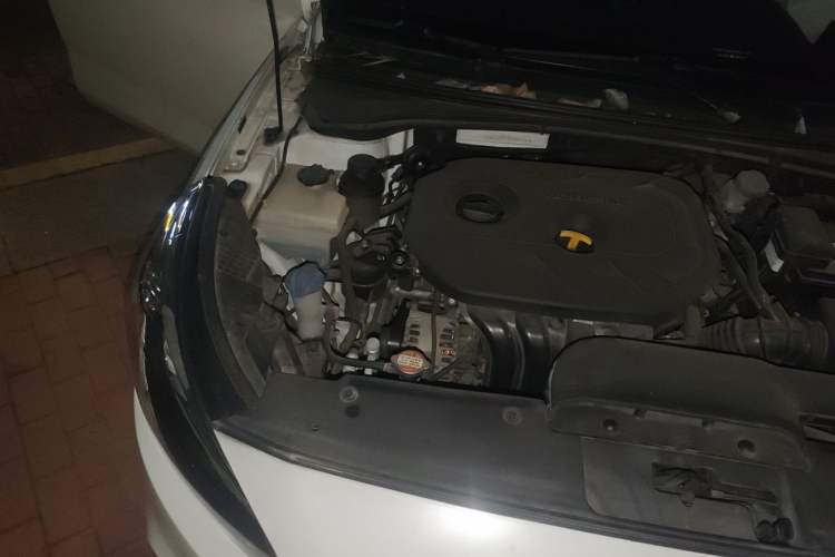 Used Kia K4 2015 1.8L Automatic DLX Special Engine Bay Right