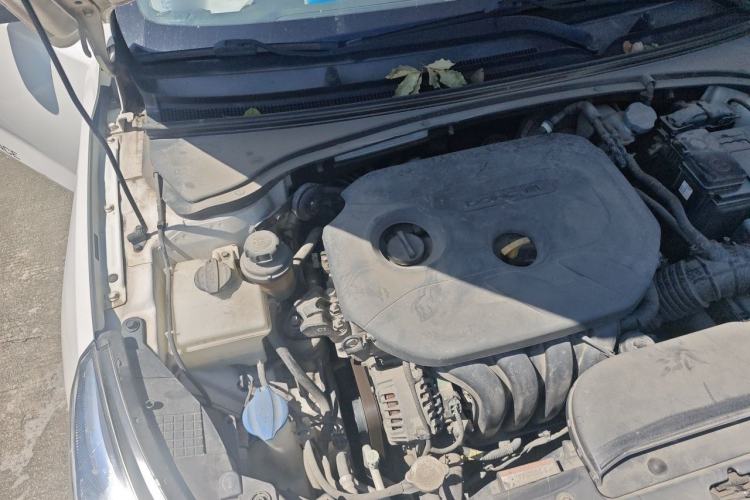 Used Kia K4 2015 1.8L Automatic GLS Special Engine Bay Right