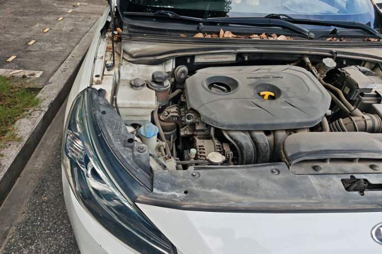 Used Kia K4 2015 1.8L Automatic GLS Special Engine Bay Right