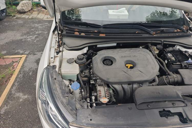Used Kia K4 2015 1.8L Automatic DLX Special Engine Bay Right