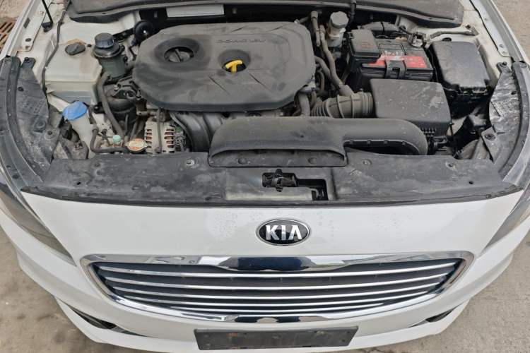 Used Kia K4 2015 1.8L Automatic GLS Special Engine Bay