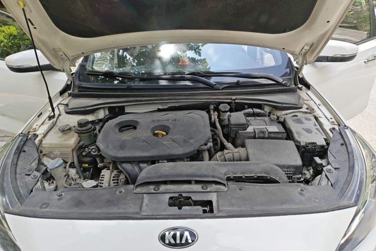 Used Kia K4 2015 1.8L Automatic DLX Special Engine Bay