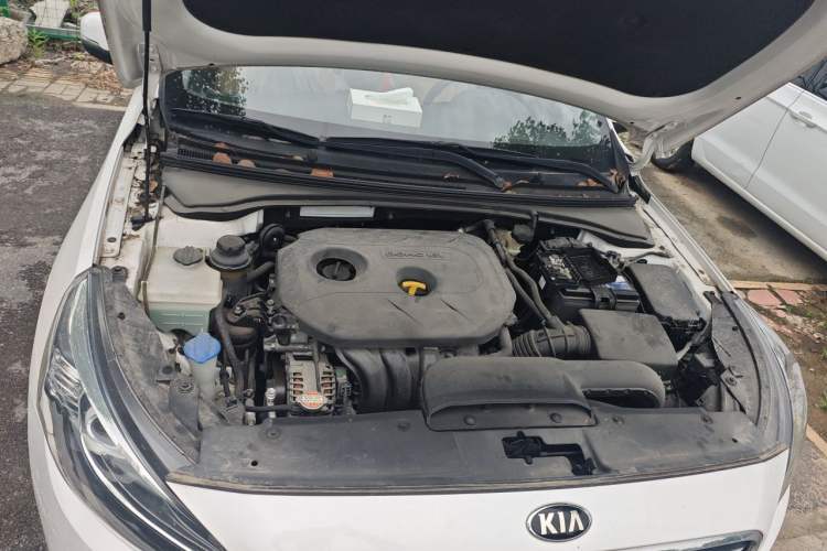 Used Kia K4 2015 1.8L Automatic DLX Special Engine Bay