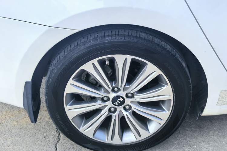 Used Kia K4 2015 1.8L Automatic GLS Special Exterior 11