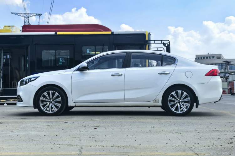 Used Kia K4 2015 1.8L Automatic GLS Special Exterior 6