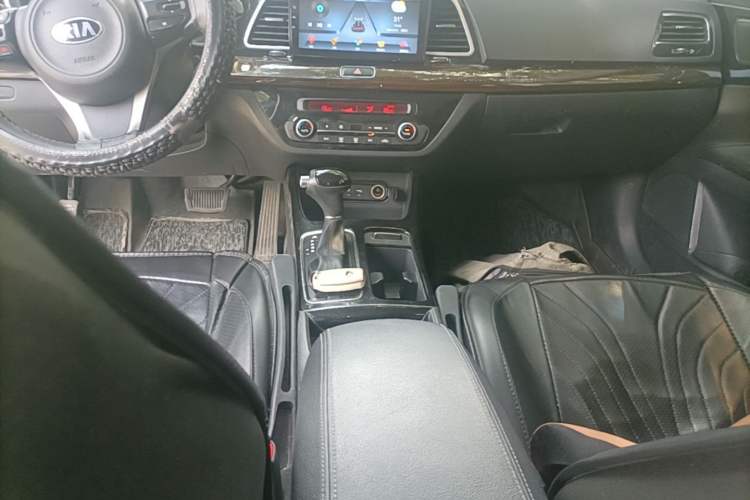 Used Kia K4 2015 1.8L Automatic GLS Special Gear Lever