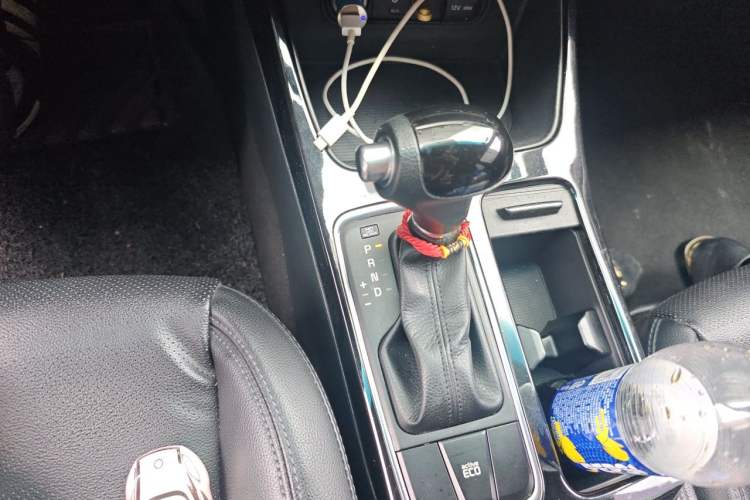 Used Kia K4 2015 1.8L Automatic GLS Special Gear Lever