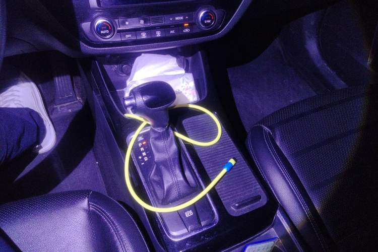 Used Kia K4 2015 1.8L Automatic GLS Special Gear Lever