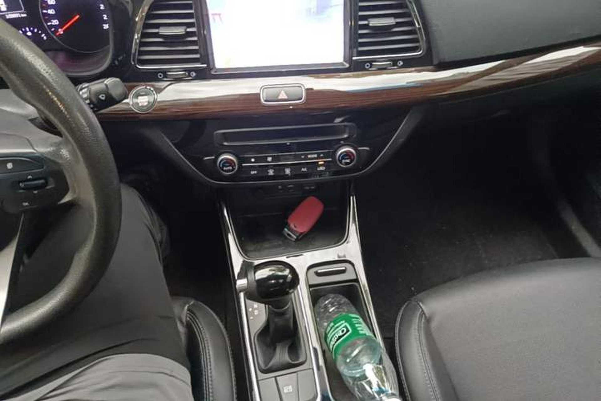 Used Kia K4 2015 1.8L Automatic GLS Special Gear Lever