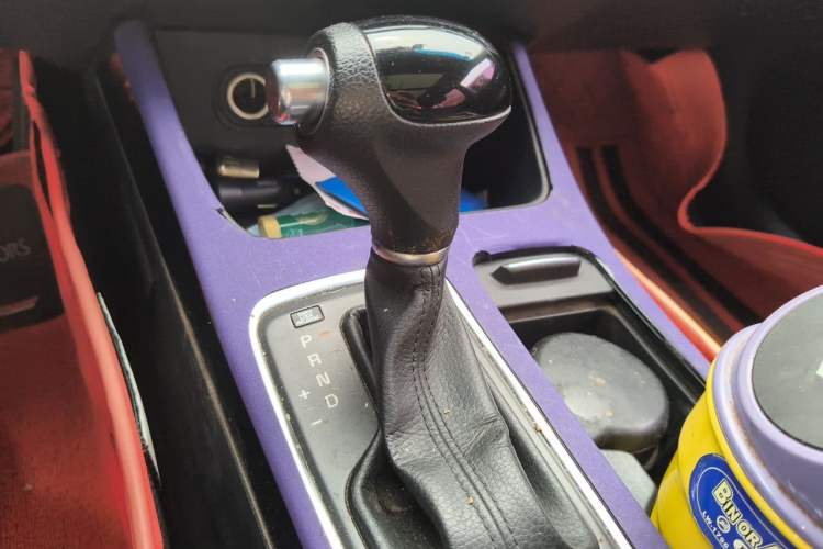 Used Kia K4 2015 1.8L Automatic GLS Special Gear Lever