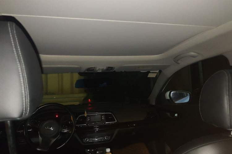 Used Kia K4 2015 1.8L Automatic DLX Special Headliner