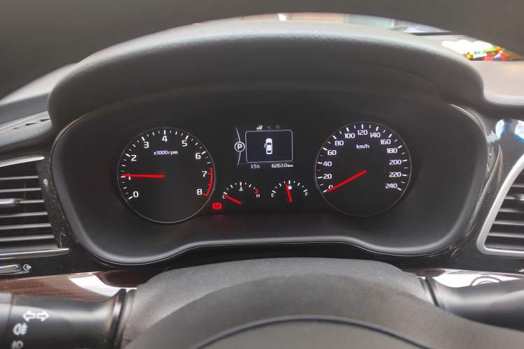 Used Kia K4 2015 1.8L Automatic GLS Special Instrument Cluster