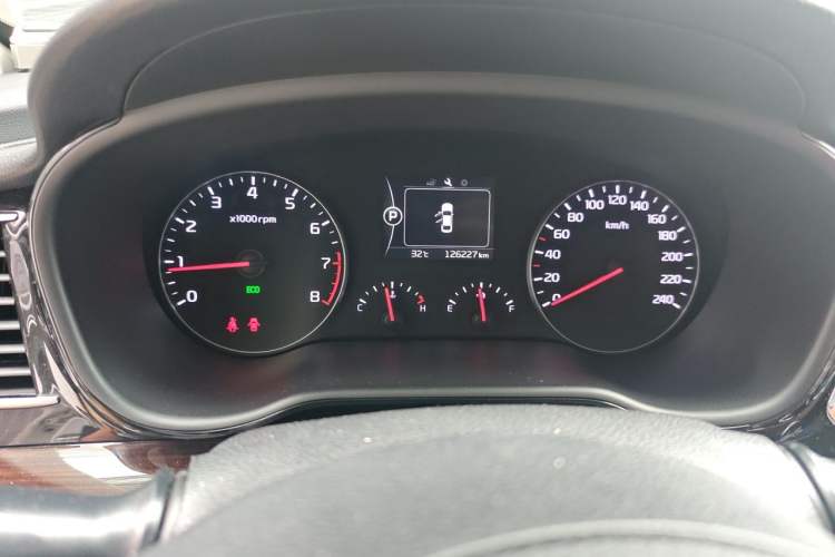 Used Kia K4 2015 1.8L Automatic GLS Special Instrument Cluster