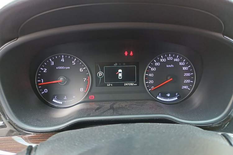 Used Kia K4 2015 1.8L Automatic DLX Special Instrument Cluster