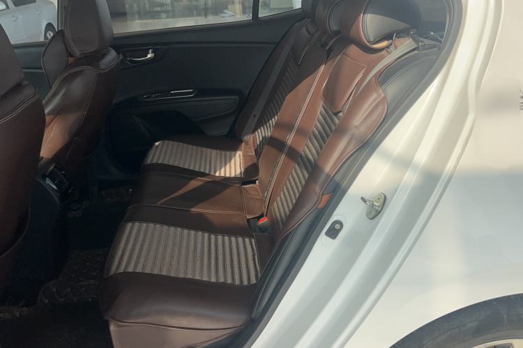 Used Kia K4 2015 1.8L Automatic GLS Special Interior 1