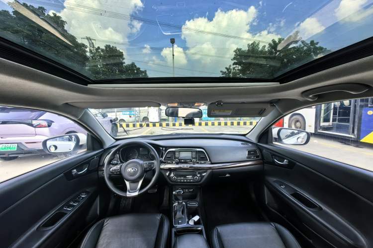Used Kia K4 2015 1.8L Automatic GLS Special Interior 2