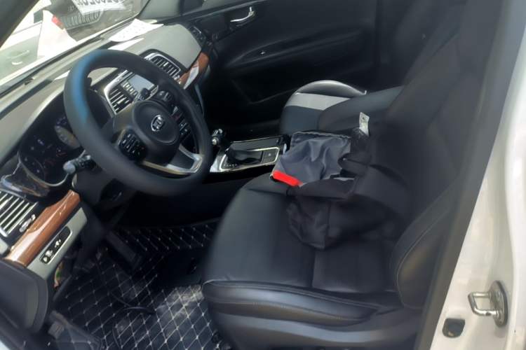 Used Kia K4 2015 1.8L Automatic GLS Special Left Front Seat