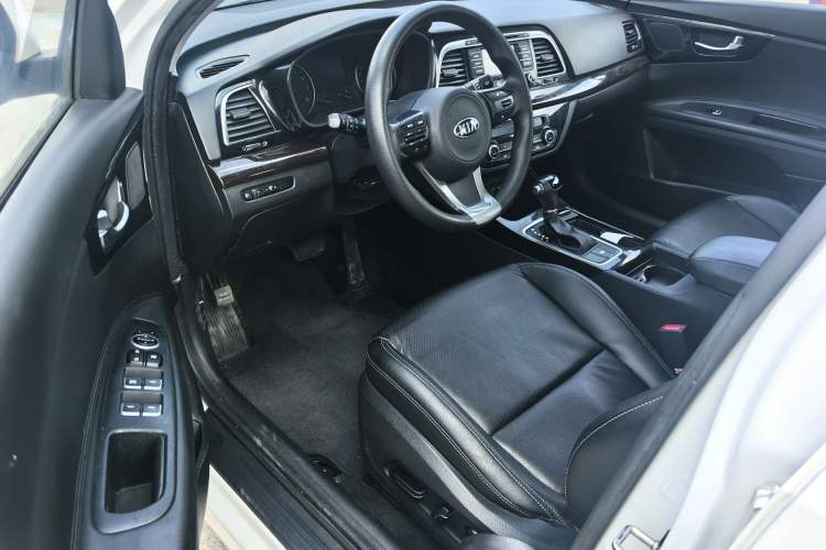 Used Kia K4 2015 1.8L Automatic GLS Special Left Front Seat