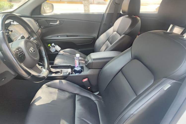 Used Kia K4 2015 1.8L Automatic DLX Special Left Front Seat
