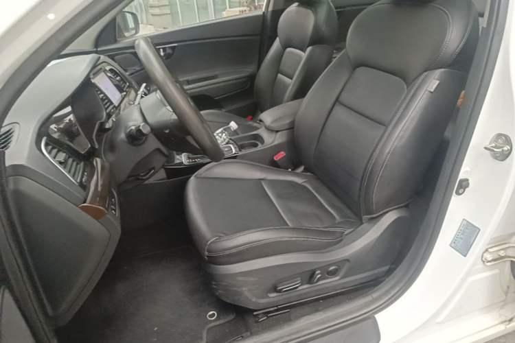 Used Kia K4 2015 1.8L Automatic GLS Special Left Front Seat