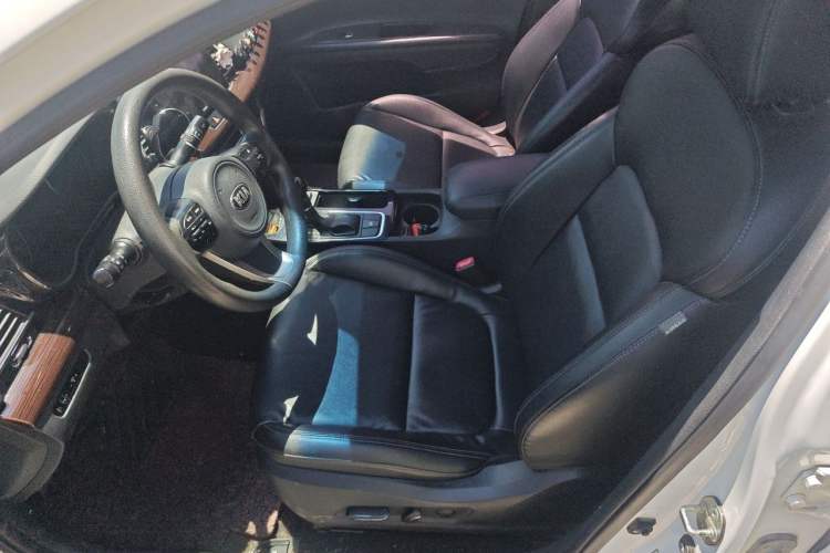 Used Kia K4 2015 1.8L Automatic GLS Special Left Front Seat