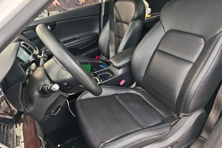 Used Kia K4 2015 1.8L Automatic GLS Special Left Front Seat