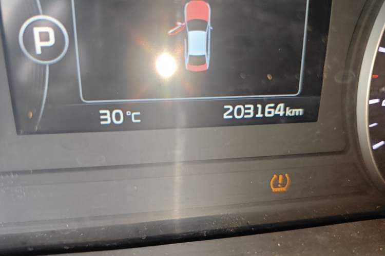 Used Kia K4 2015 1.8L Automatic DLX Special Odometer Close Up