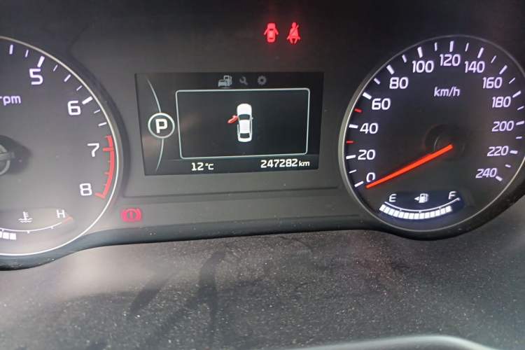 Used Kia K4 2015 1.8L Automatic DLX Special Odometer Close Up